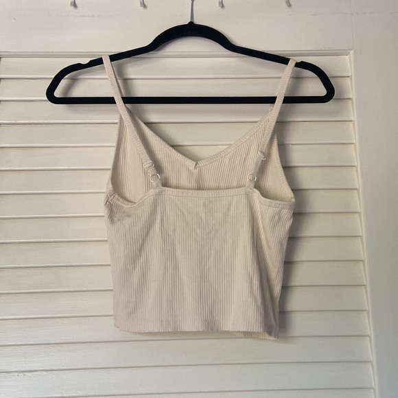 AE Tank - Picture 3 of 3